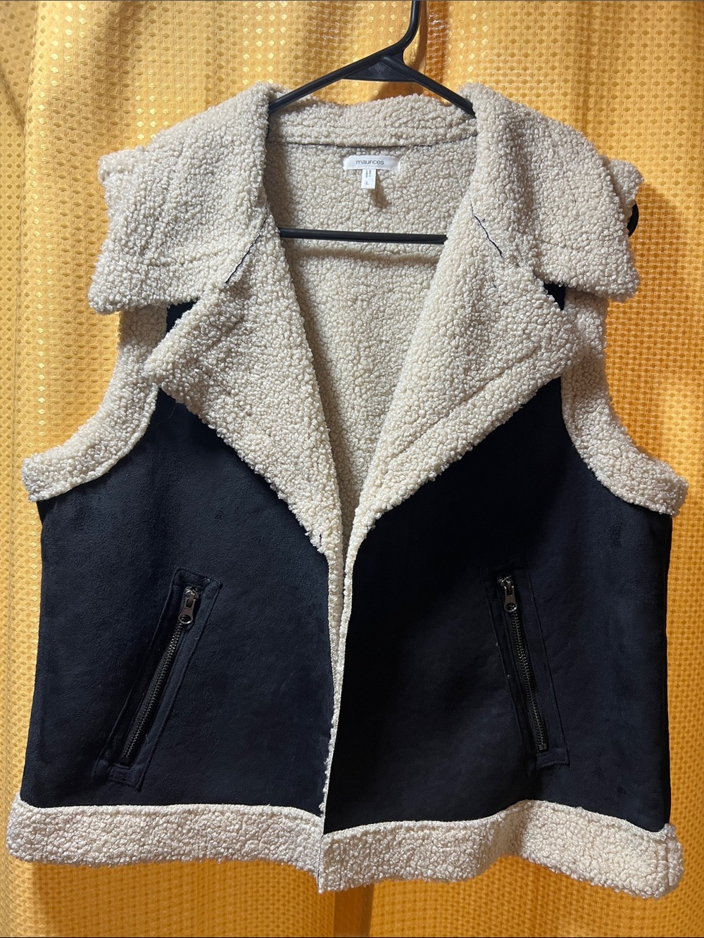 NWOT Maurices Cream Sherpa Vest with Black Trim